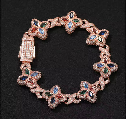 CLOVE- 19 mm Infinity link clover bracelet