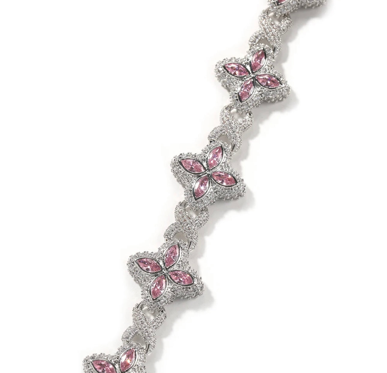 CLOVE NECKLACE-19 mm Infinity link clover necklace