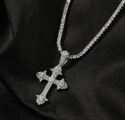 VINTAGE- 4.3 cm Vintage style mini cross