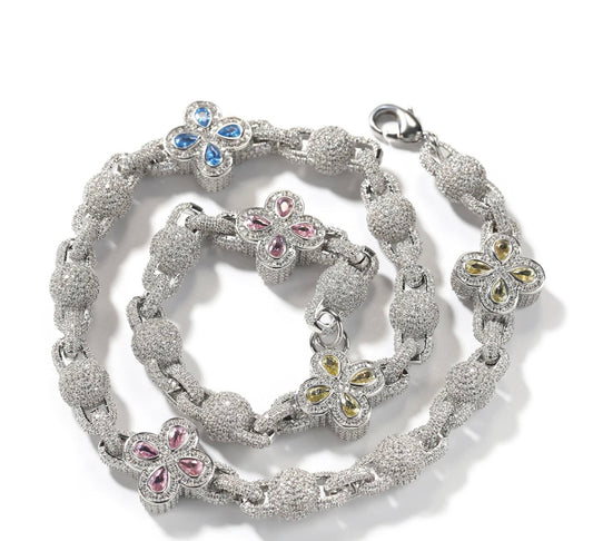 CLOVER - 18 mm Four leaf clover ball-beaded Cuban link
