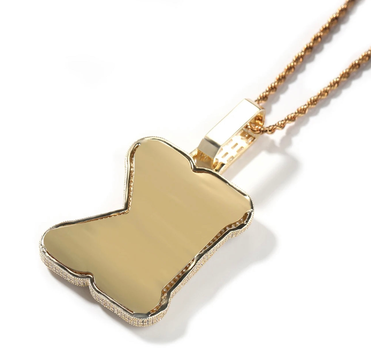 BIGGIE- 8.2 cm 3D elevated center, single letter pendant