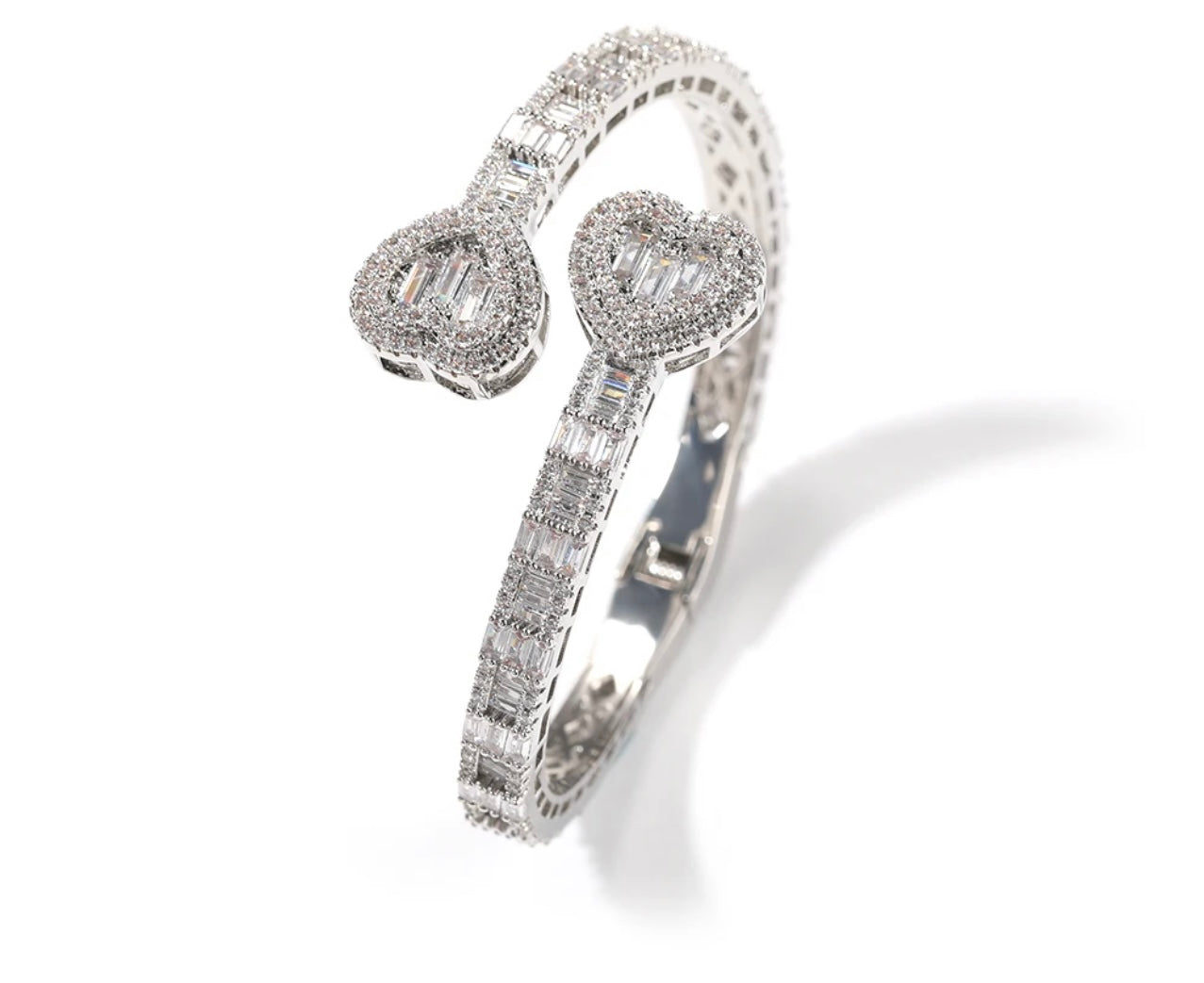 HEART BREAKER- 6 mm Baguette double heart bangle