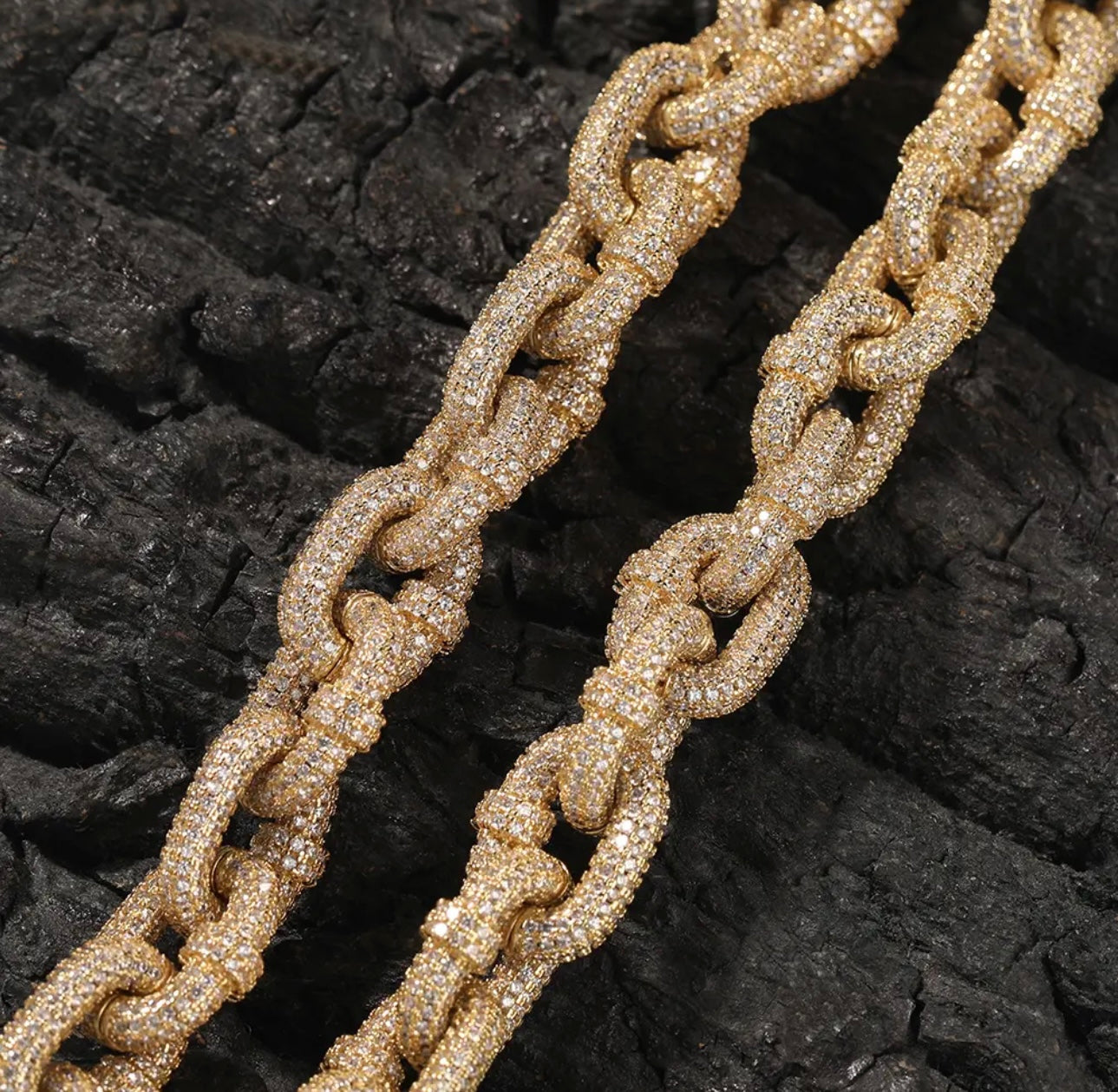 LOCKS- 14 mm Lock link Cuban link chain