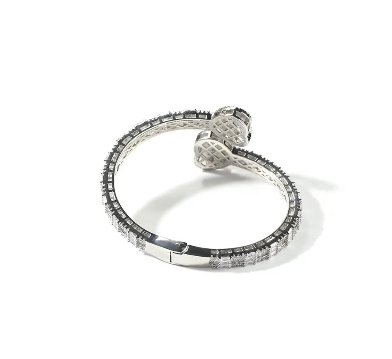 HEART BREAKER- 6 mm Baguette double heart bangle