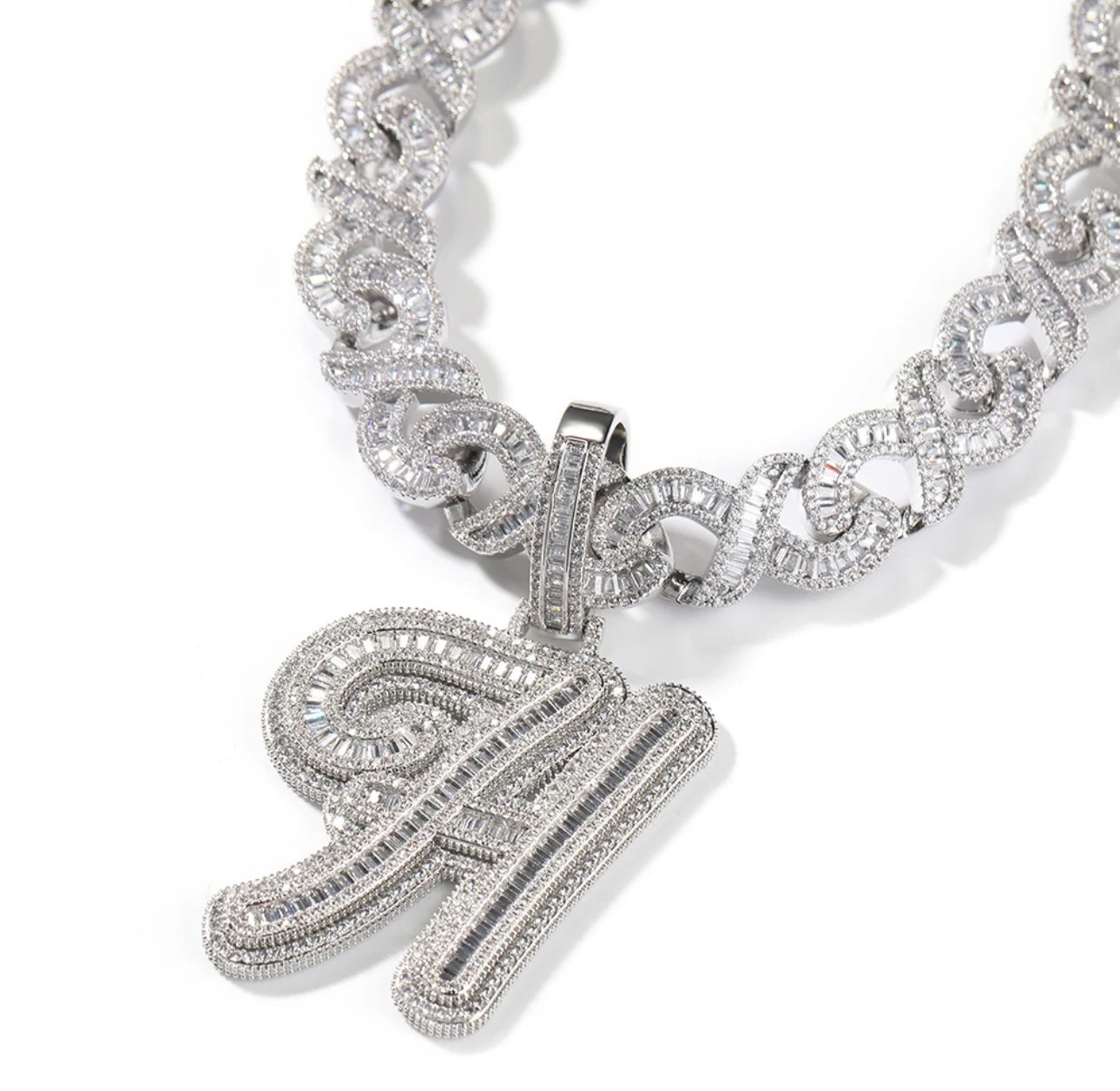 BIGS- 7.2 cm Baguette style single letter pendant