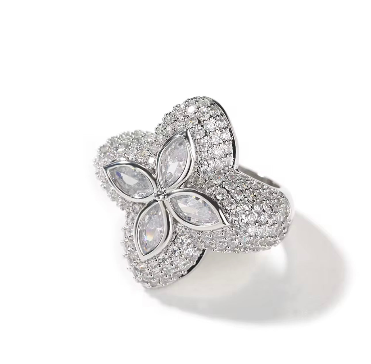CLOVE RING- 25.4 mm Clover ring