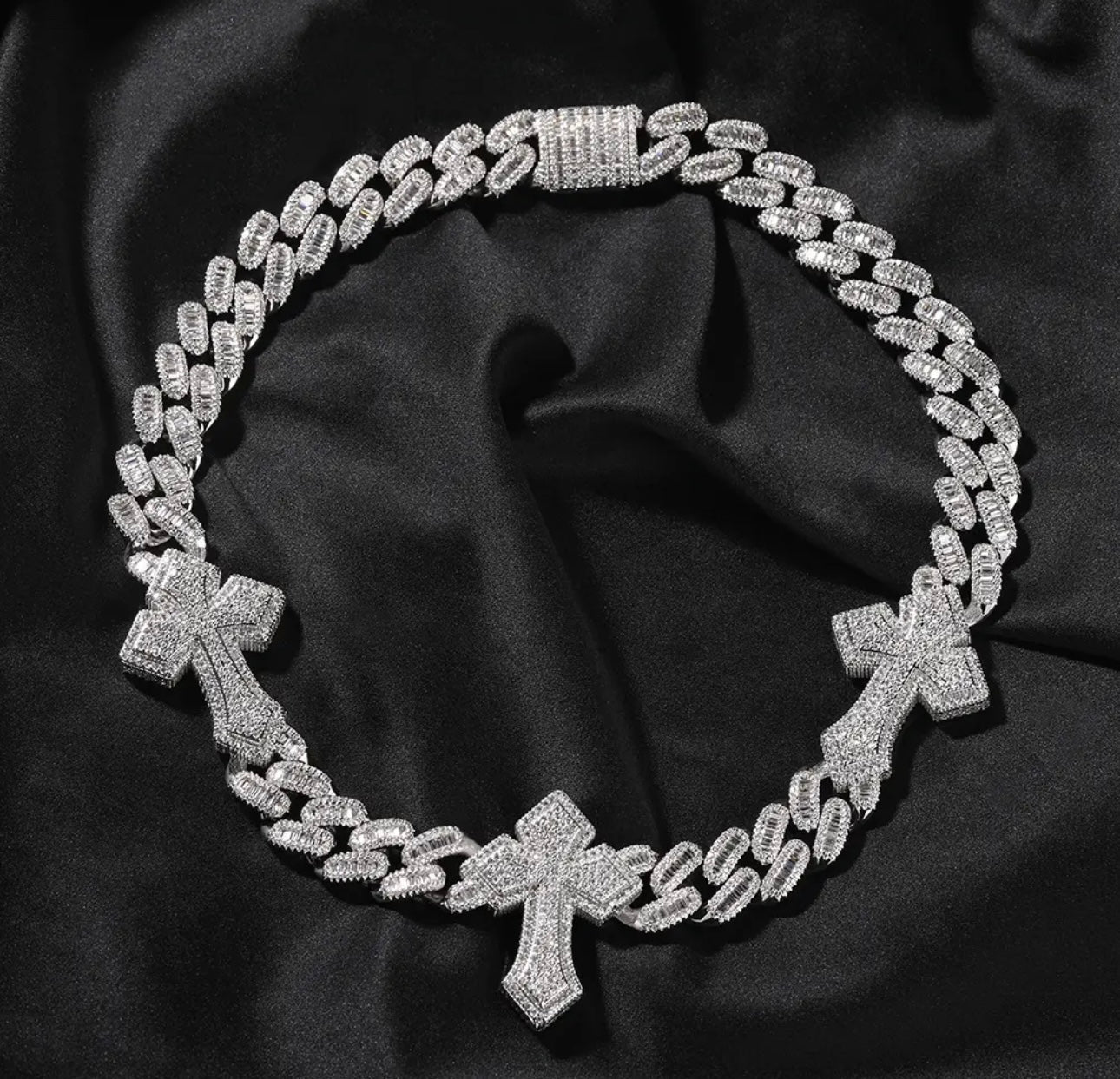 TRIPLE - 15.5 mm Triple cross Baguette Cuban link Chain